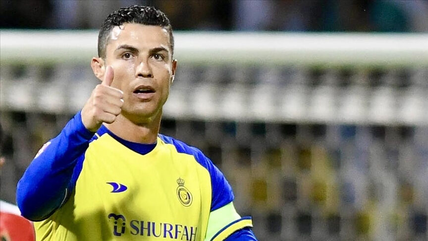 Cristiano Ronaldo bir ilki başardı, Messi'ye büyük fark attı: Futbolun ilk milyarderi! - 1. Resim