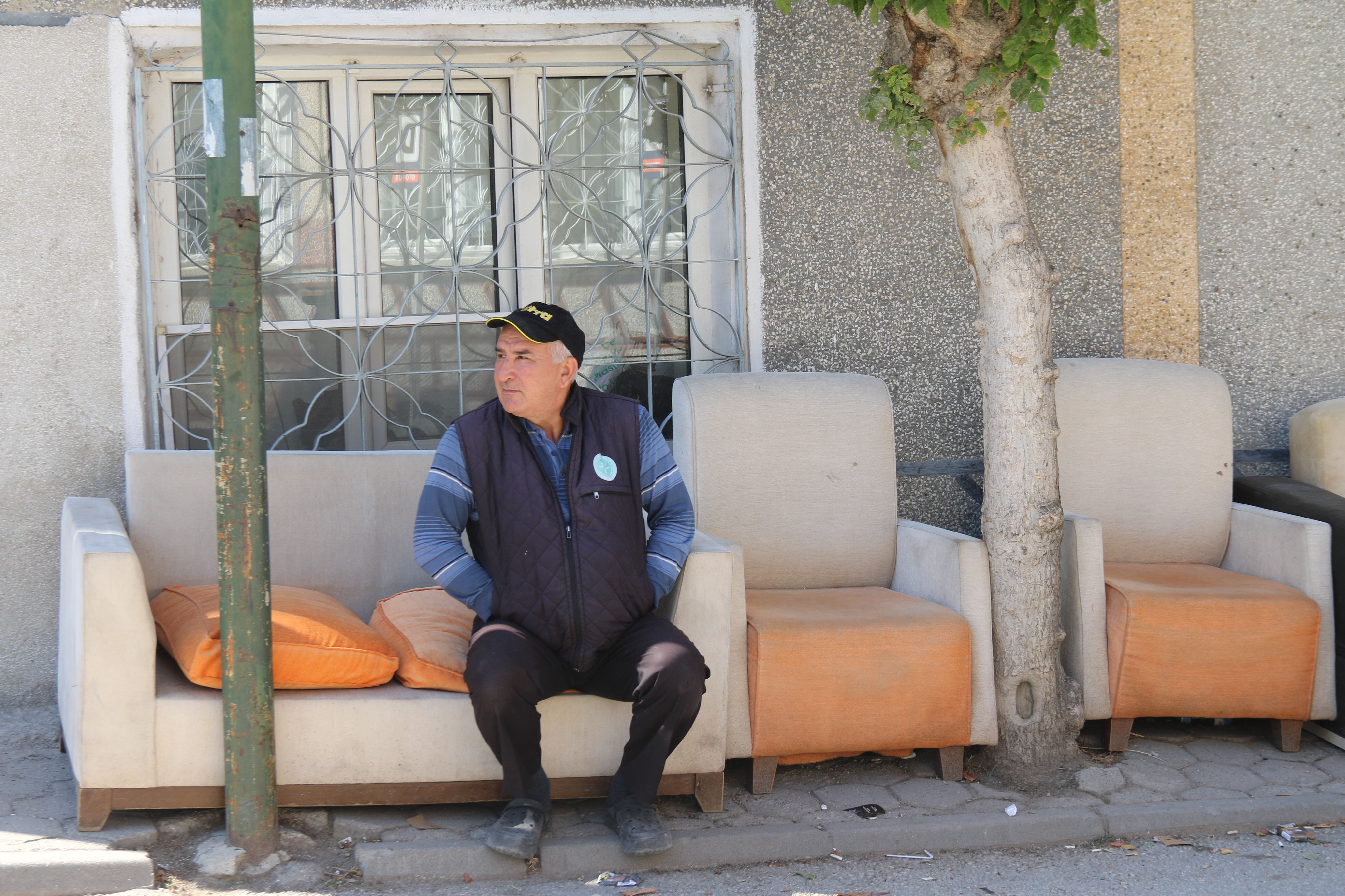 Eskişehirlilerden ‘koltuk’lu isyan! Sözünü tutmayan CHP’li belediyeye ders verdiler - 1. Resim