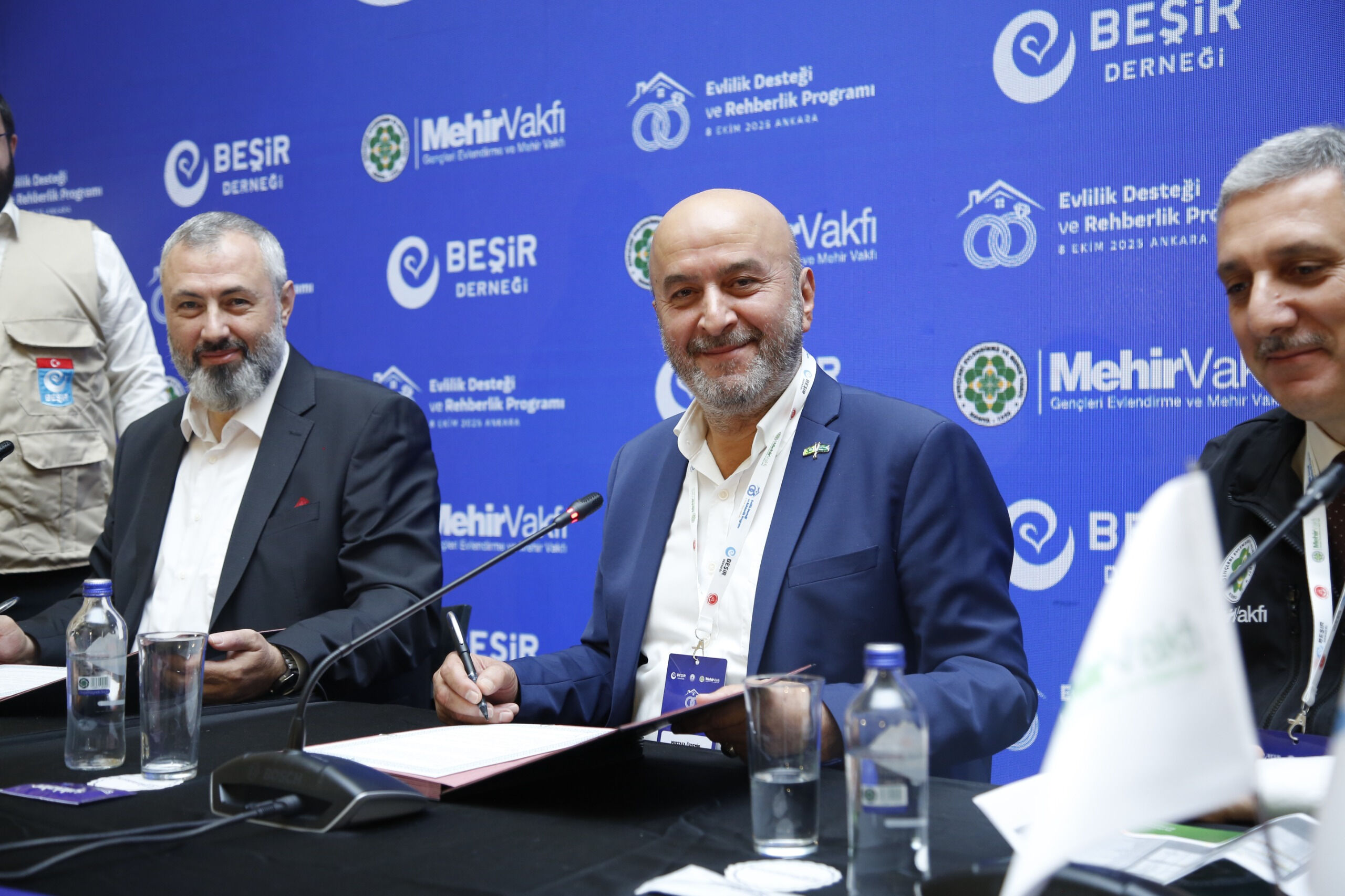 Gençlere evlilik desteği için harekete geçtiler: Beşir Derneği ve Mehir Vakfı her yıl 1500 çifti evlendirecek Gençlere evlilik desteği için harekete geçtiler: Beşir Derneği ve Mehir Vakfı her yıl 1500 çifti evlendirecek - 1. Resim