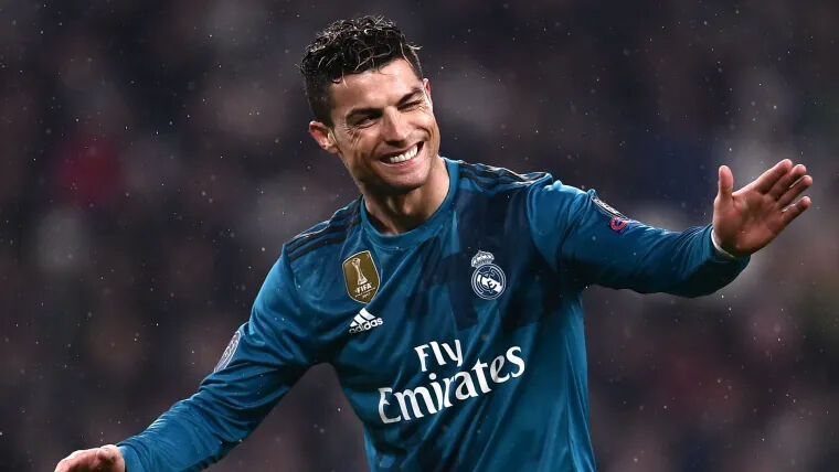 Ronaldo'nun serveti ne kadar? Ünlü futbolcu tarihe geçti! - 4. Resim