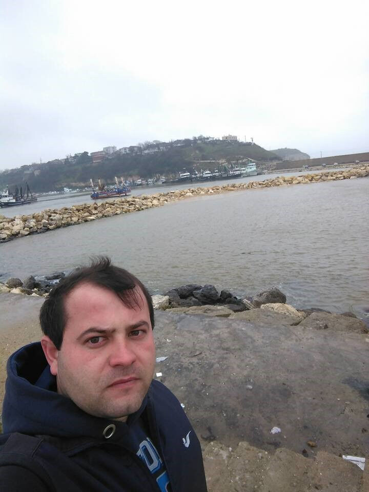 Tekirdağ'da feci iş kazası! 2 çocuk babası adam hayvan ağılında öldü Tekirdağ'da feci iş kazası! 2 çocuk babası adam hayvan ağılınca öldü - 1. Resim