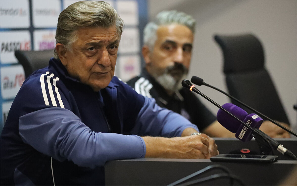 9 aylık imza attı, sadece 22 gün kaldı! Yılmaz Vural'dan 4 maç sonunda 41'inci veda 9 aylık imza attı, sadece 22 gün kaldı! Yılmaz Vural'dan 41'inci veda - 3. Resim