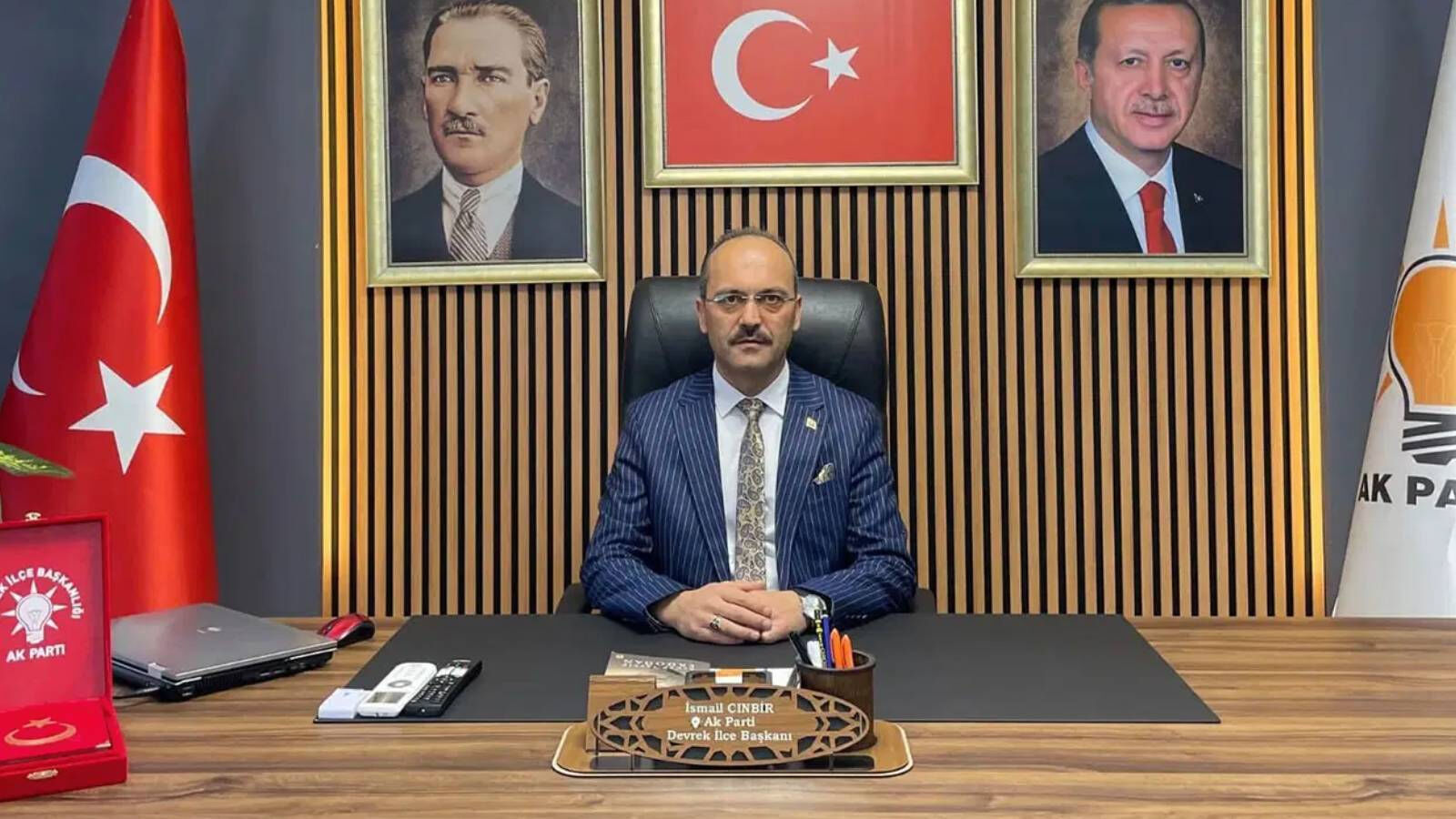 AK Parti'de istifa! Başkan İsmail Cinbir affını istedi... - 1. Resim
