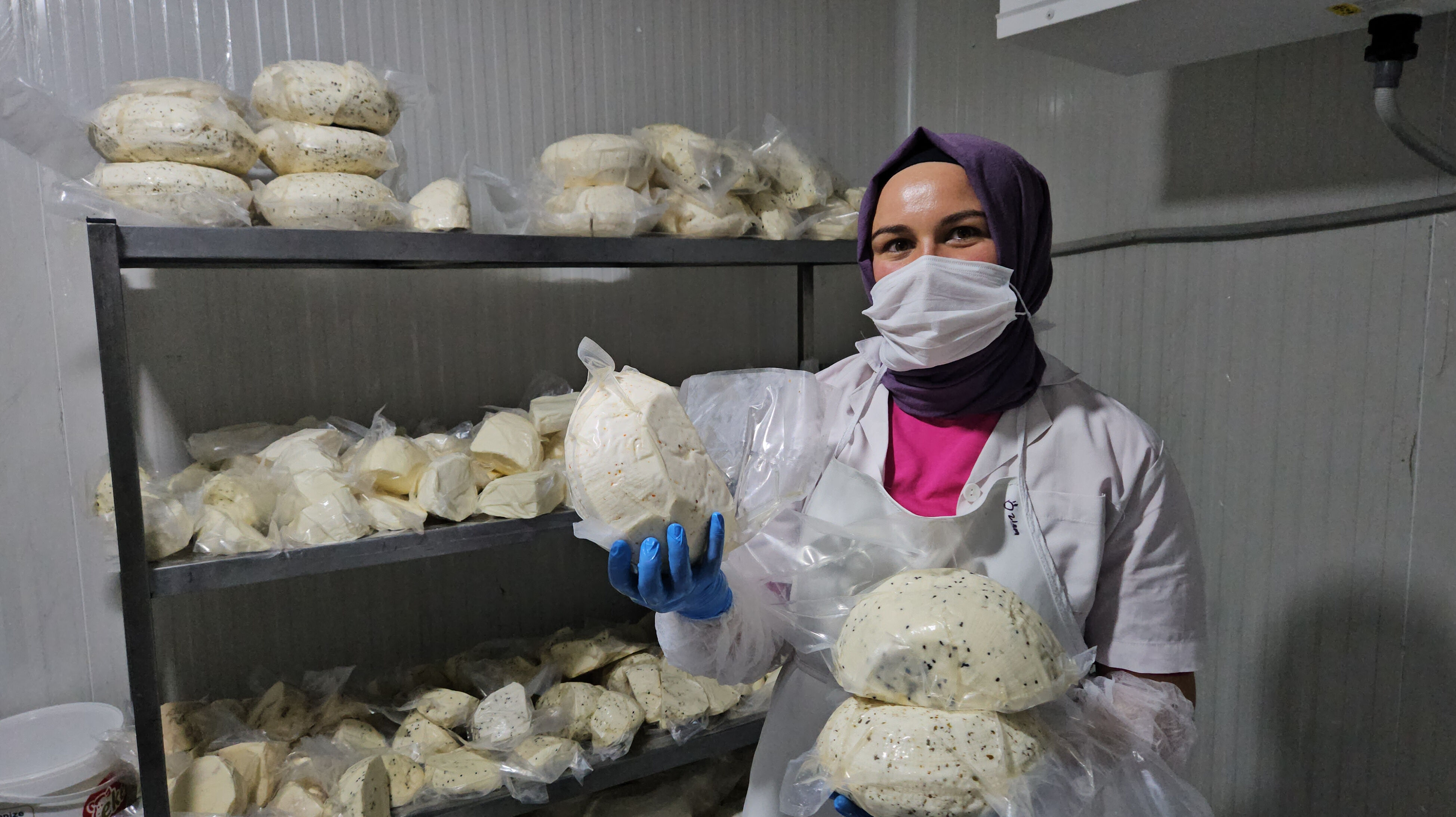 Günde 500 kilo işleniyor! Kadınların hedefi dünya markası olmak - 1. Resim