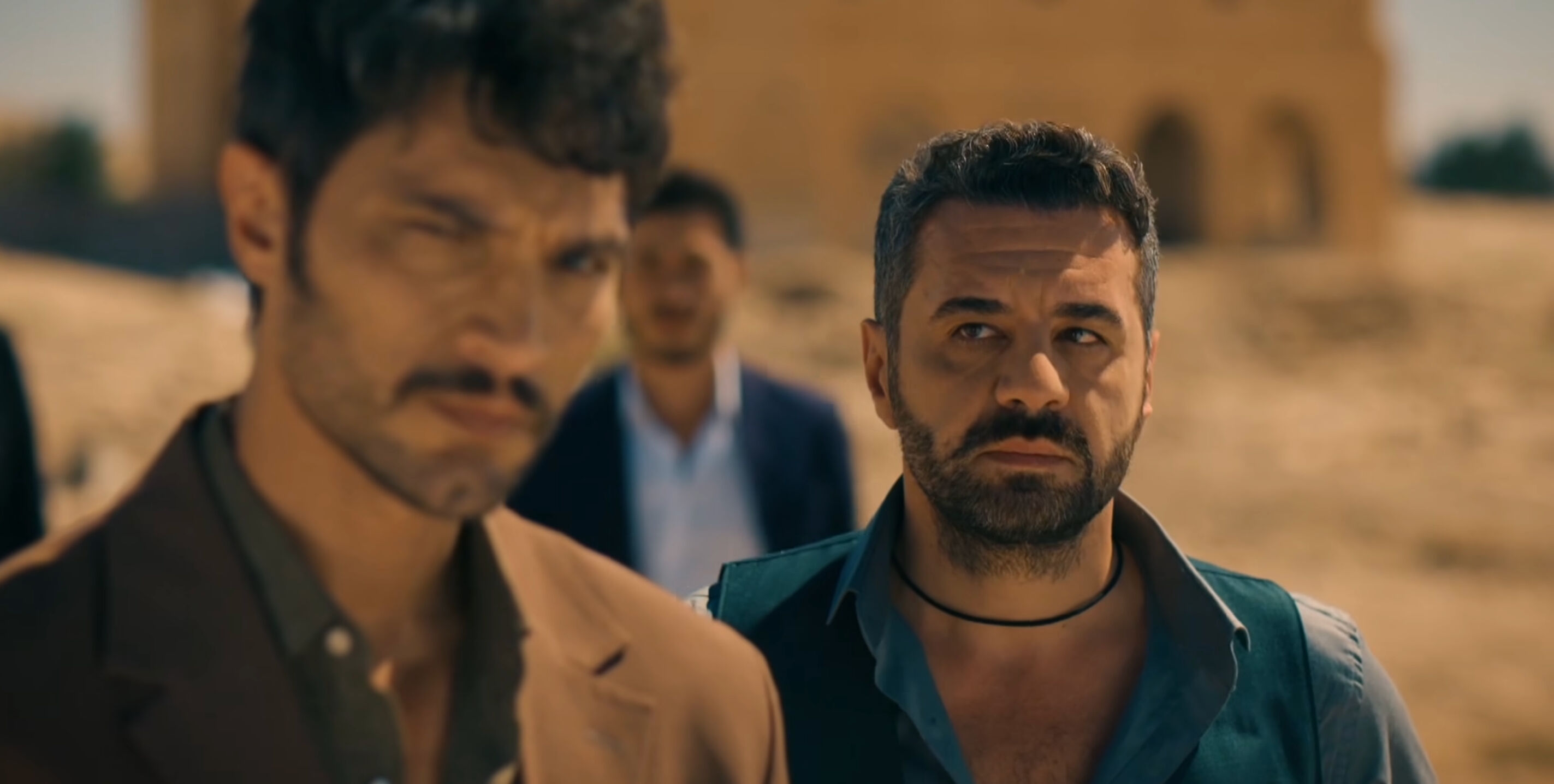 Halef Köklerin Çağrısı Akif öldü mü, yaşıyor mu? Gözler Halef: Köklerin Çağrısı dizisinin yeni bölümüne çevrildi Halef Köklerin Çağrısı Akif öldü mü, yaşıyor mu? Gözler Halef: Köklerin Çağrısı dizisinin yeni bölümüme çevrildi - 1. Resim