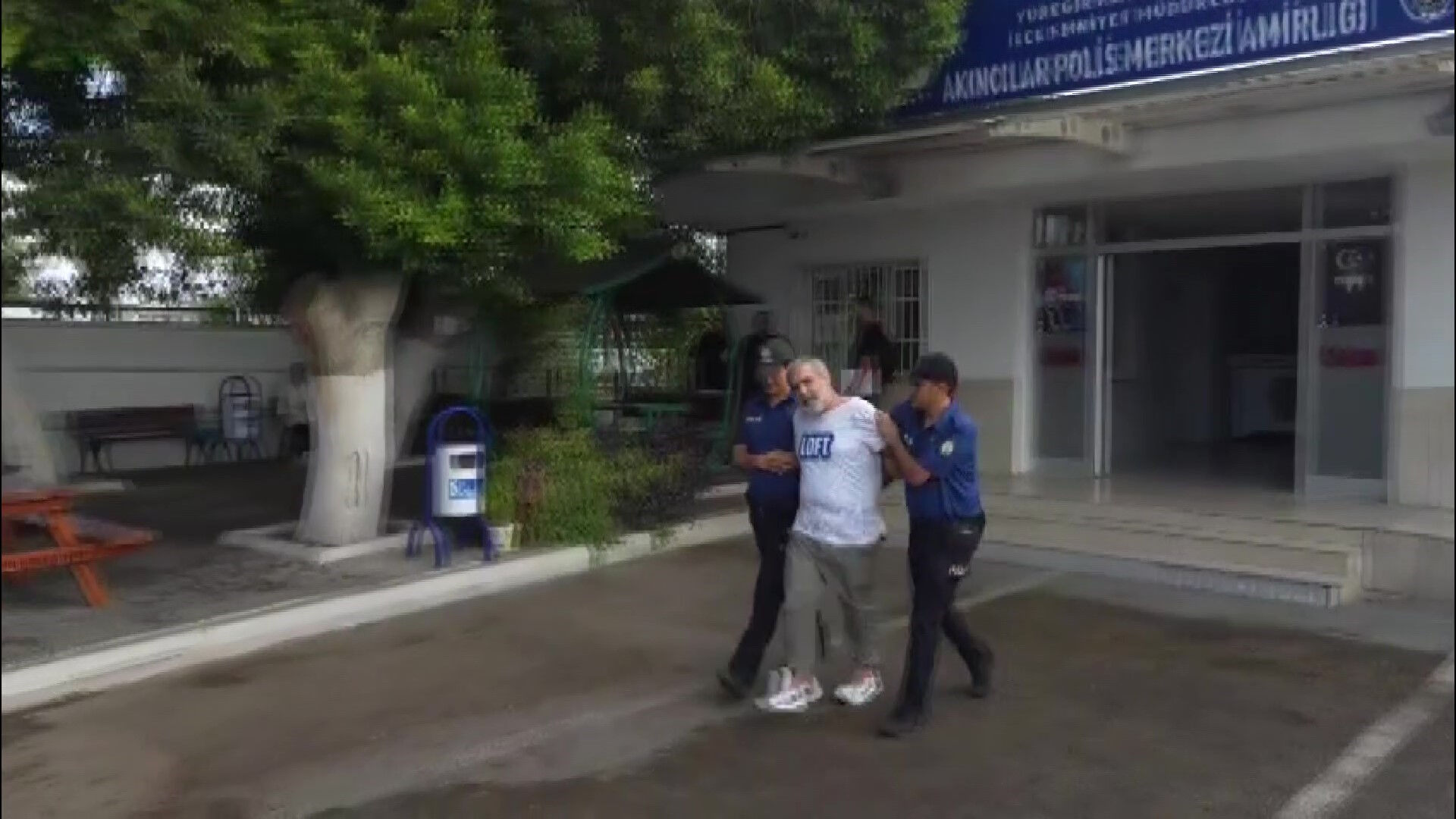 'Hırsızlık' suçlusundan pes dedirten savunma: Komiser beni gaspçı sandı - 2. Resim