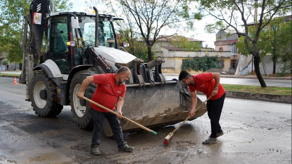 Meteoroloji uyarmıştı! Sağanak yağış birçok kenti vurdu - 9. Resim