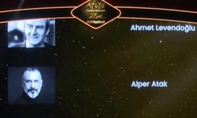 Ödül töreninde büyük hata! Oyuncu Alper Atak’ı ölü ilan ettiler - 1. Resim