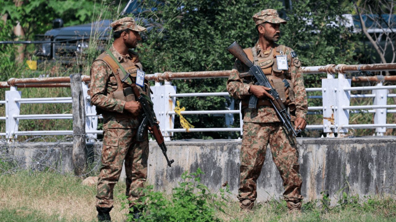 Pakistan’da art arda terör saldırısı! 8'den fazla ölü ve yaralı var Pakistan’da art arda terör saldırısı! 8'den fazla ölü ve yaralı var