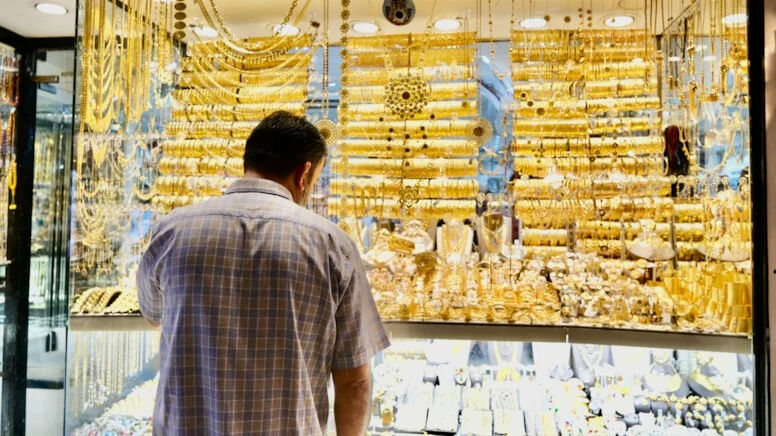 Yarım asır sonra bir ilk yaşanıyor! Kapalıçarşı'da kuyumcular altın satışını durdurdu - 1. Resim