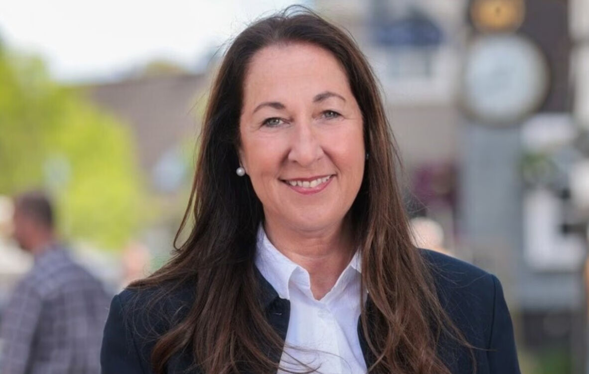 Bıçaklı saldırıya uğramıştı! Alman Belediye Başkanı'nı kızı yaralamış - 2. Resim