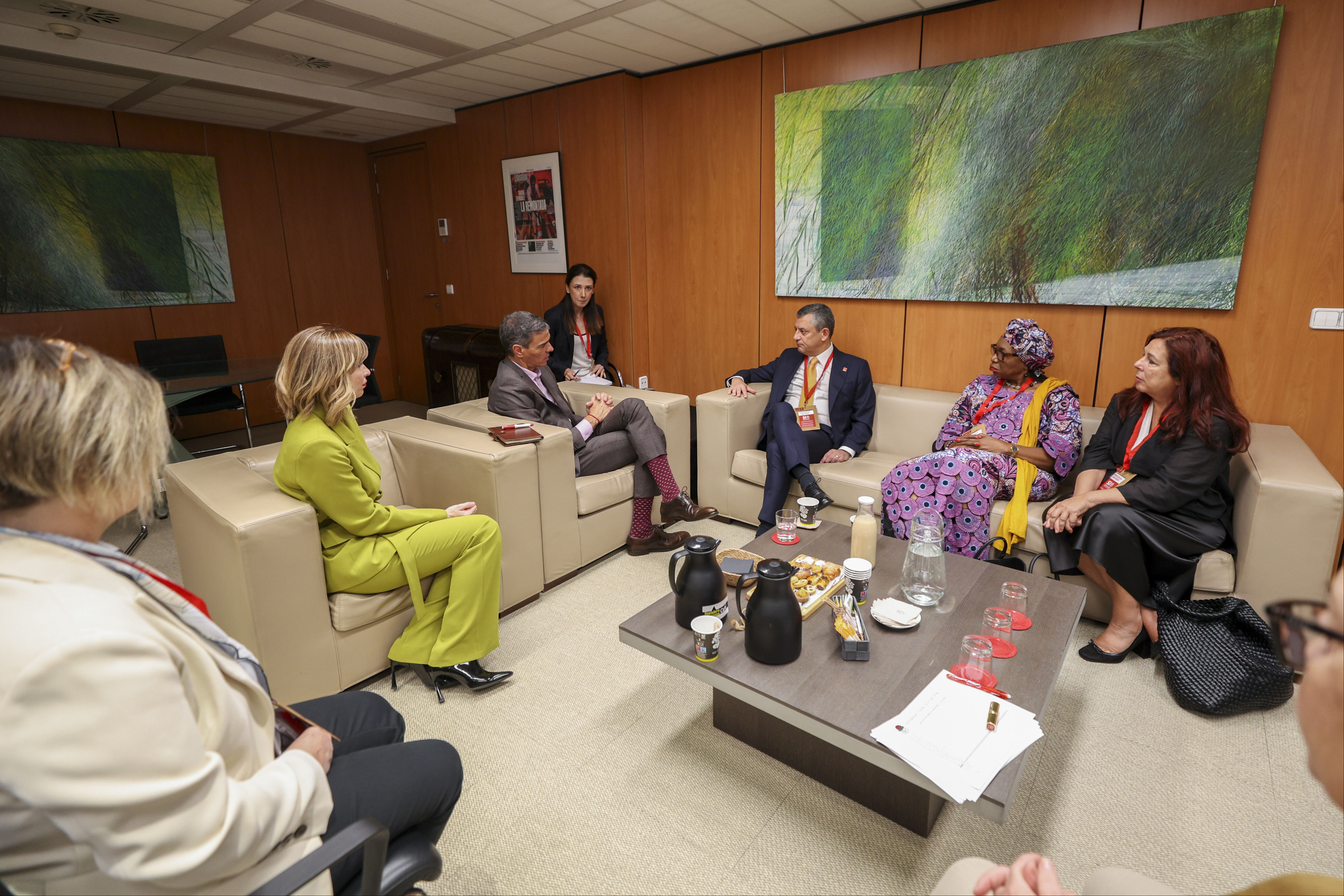 CHP Genel Başkanı Özel, İspanya Başbakanı Pedro Sanchez ile görüştü - 2. Resim