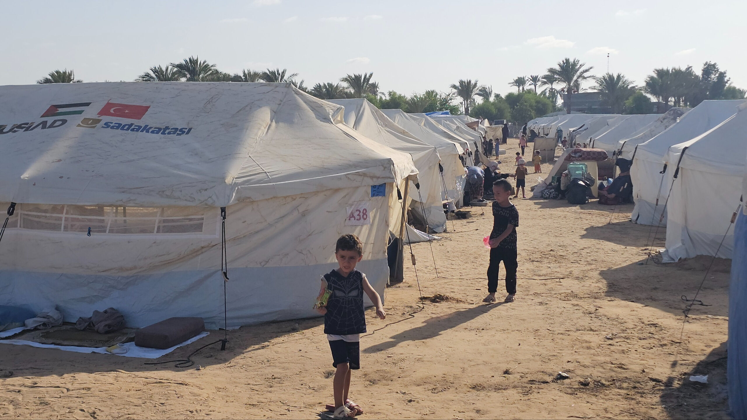 Doğrudan yardım ulaşıyor! Sadakataşı ve MÜSİAD Gazze’de çadır kent kurdu - 5. Resim