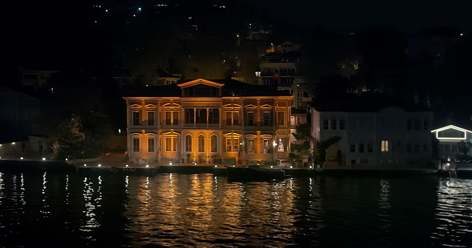 Enfes Bir Akşam dizisi nerede çekiliyor, oyuncuları kimler? Çekim yerleri ve konusu ile gündemde - 2. Resim