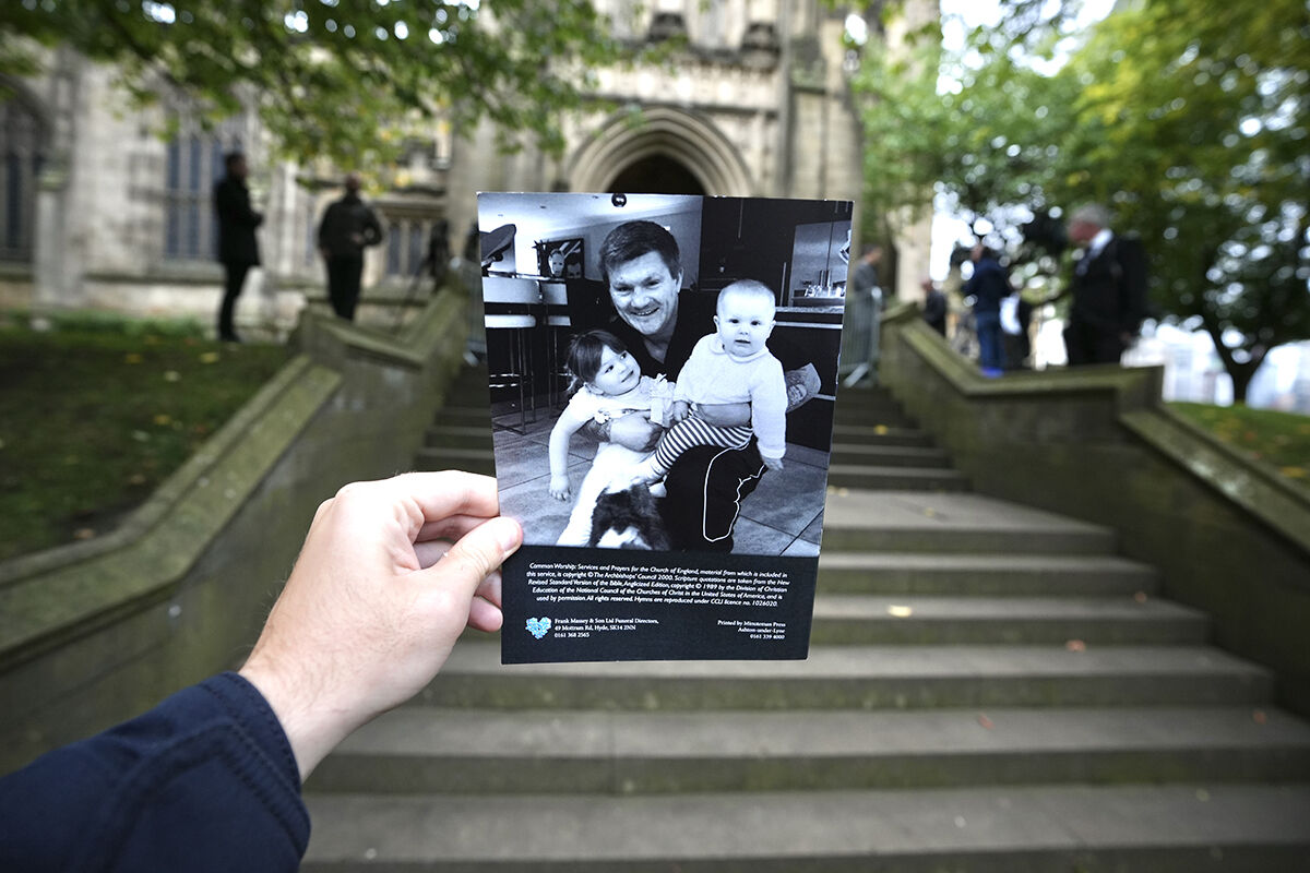 Eski dünya şampiyonu boksör Ricky Hatton'a veda! Cenazeye ünlüler akın etti - 1. Resim