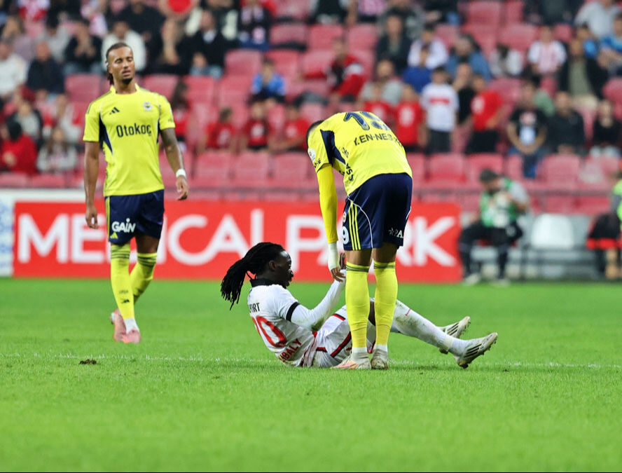 Fenerbahçe'de acı tablo ortaya çıktı: Büyük düşüş - 1. Resim