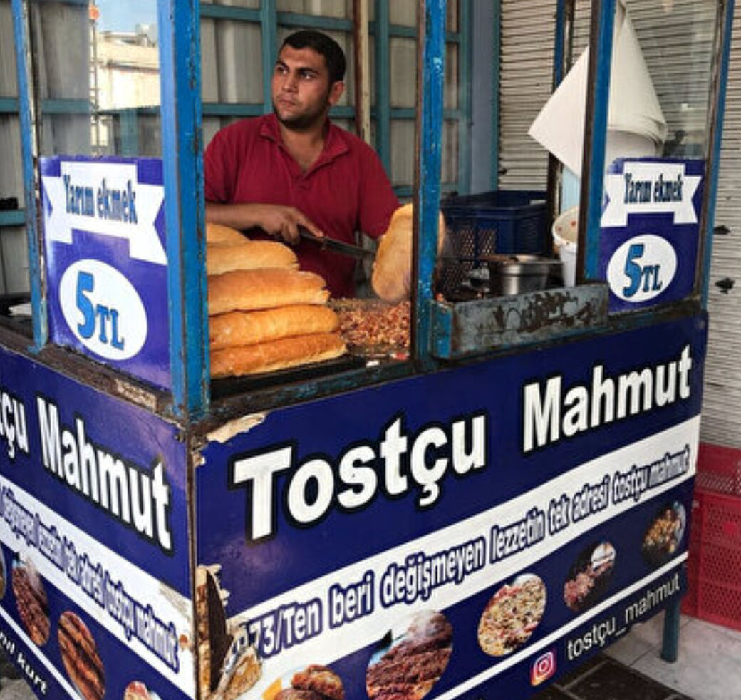 Tostçu Mahmut öldü mü? Anıl Kurt'un kim olduğu merak konusu haline geldi - 2. Resim