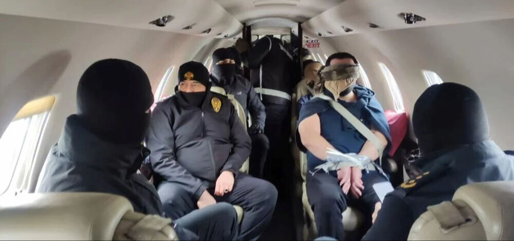 Bakan Yerlikaya'nın 'Gereği Yapıldı Havayolları' operasyonlarıyla suçlulara ağır darbe! 1 yılda yüzlercesi Türkiye'ye getirildi - 13. Resim