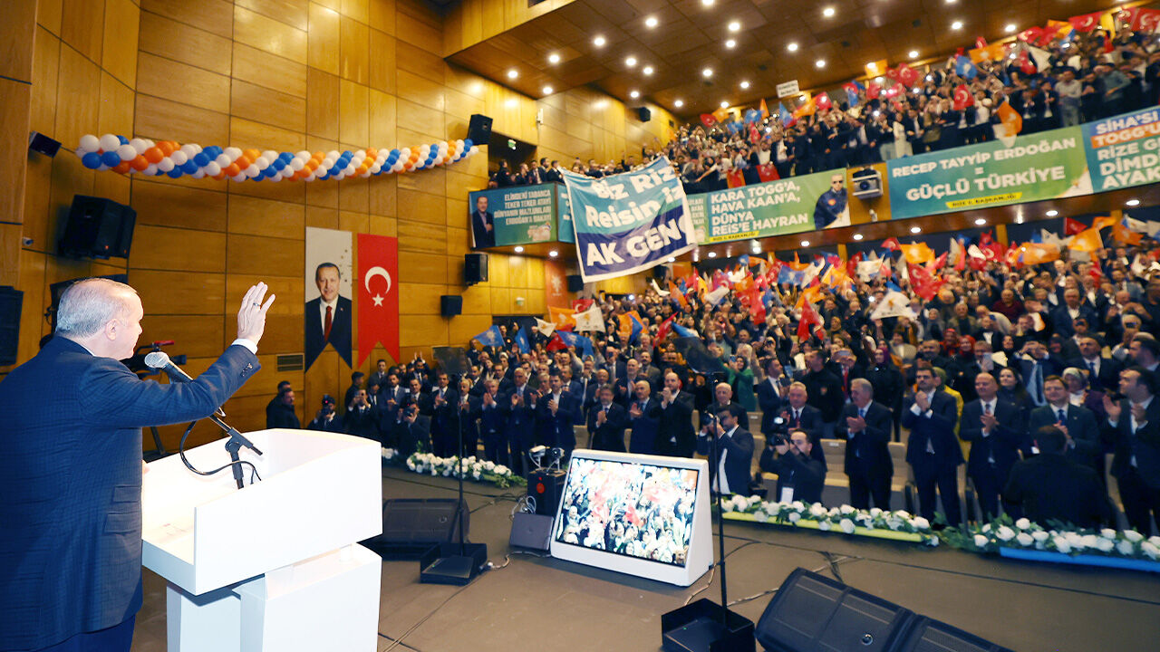 Cumhurbaşkanı Erdoğan sloganları duyunca dayanamadı: Gazze'ye önce ben gideceğim! - 1. Resim