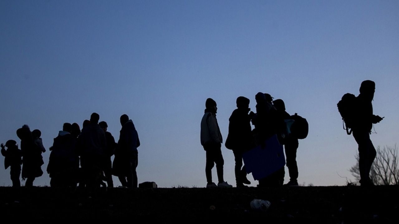 İki ilde denetim: 35 düzensiz göçmen yakalandı İki ilde denetim: 35 düzensiz göçmen yakalandı
