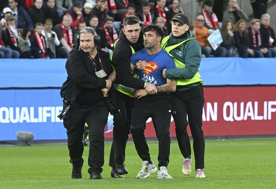 Norveç, İsrail'i 10 dakikada darmadağın etti: Önce protesto, sonra gol yağmuru - 1. Resim