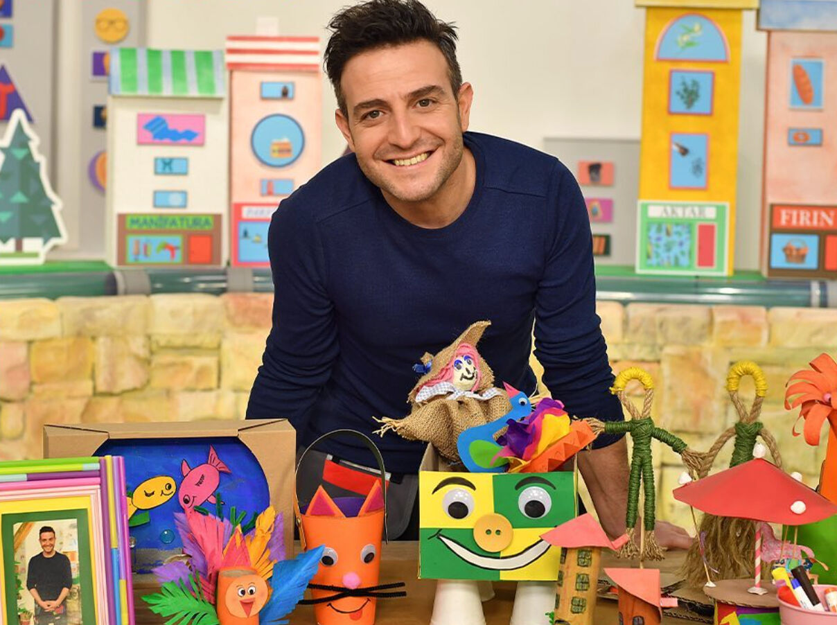 Sürpriz kutusundaki adam öldü mü, yaşıyor mu? Lemi Filozof'un ölüm iddiaları sosyal medyada geniş yankı uyandırdı - 1. Resim