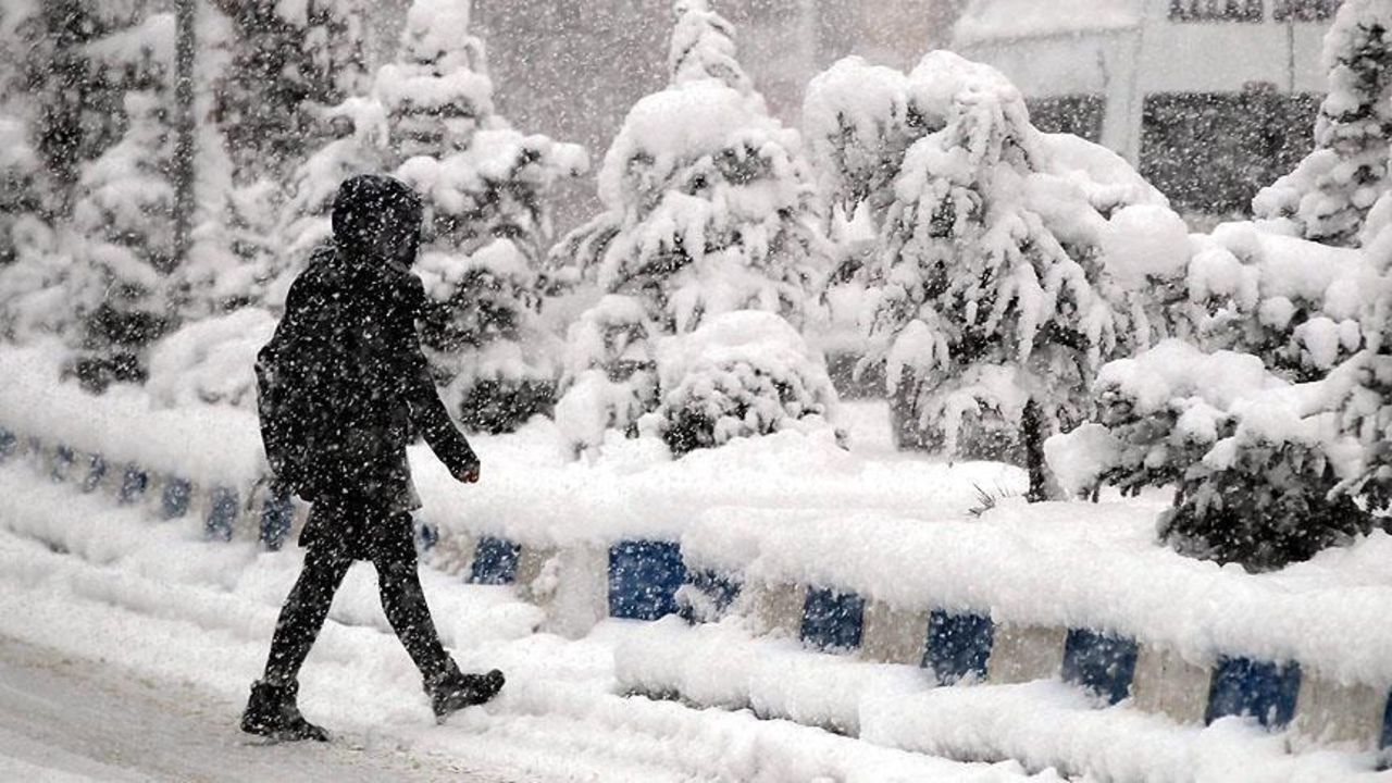 13 Ekim Trabzon, Rize ve Artvin okullar tatil mi? Son dakika kar tatili açıklamaları