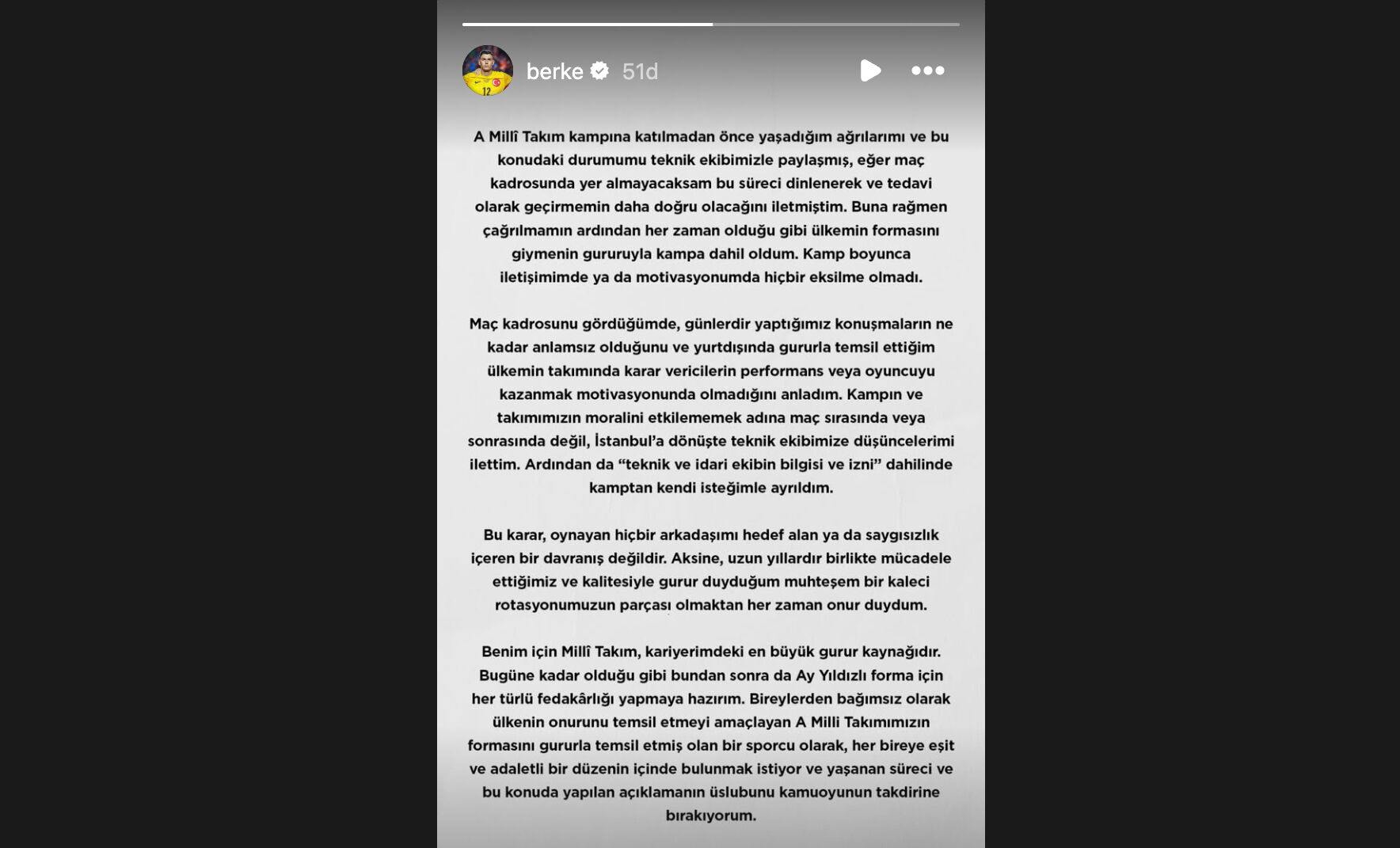 Berke Özer Milli takım kampından neden ayrıldı? Milli kaleciden açıklama geldi! - 2. Resim