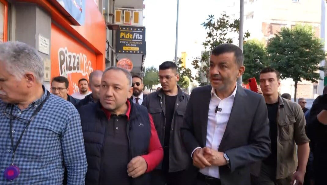 Esnaf konuştu, CHP'li Başkan kaçtı! Esnaf konuştu, CHP'li Başkan kaçtı!