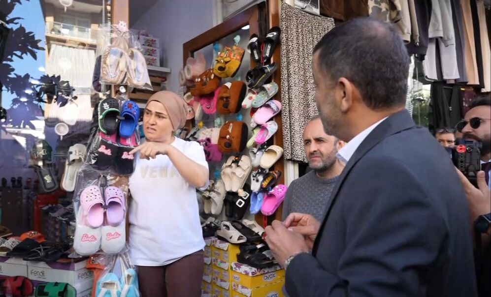 Esnaf konuştu, CHP'li Başkan kaçtı! Esnaf konuştu, CHP'li Başkan kaçtı!