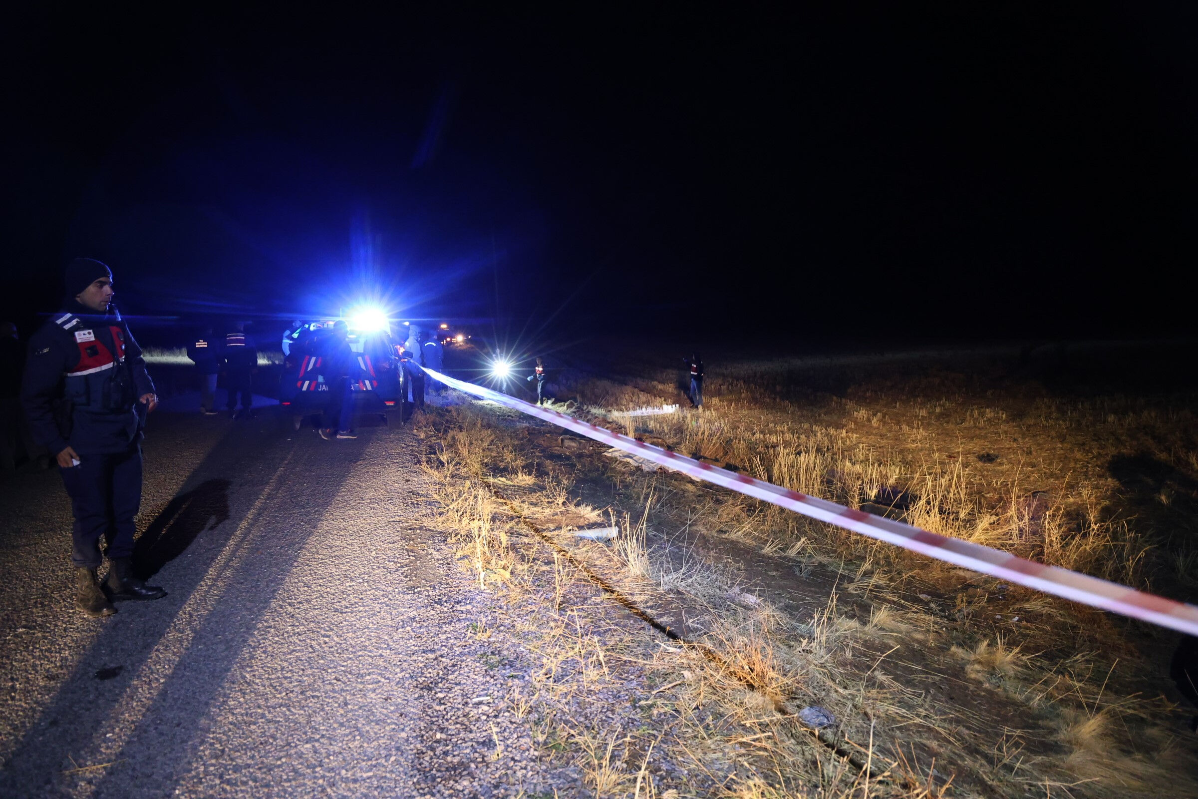 Nevşehir'de otomobil tarlaya uçtu! 2 ölü 1 yaralı - 2. Resim