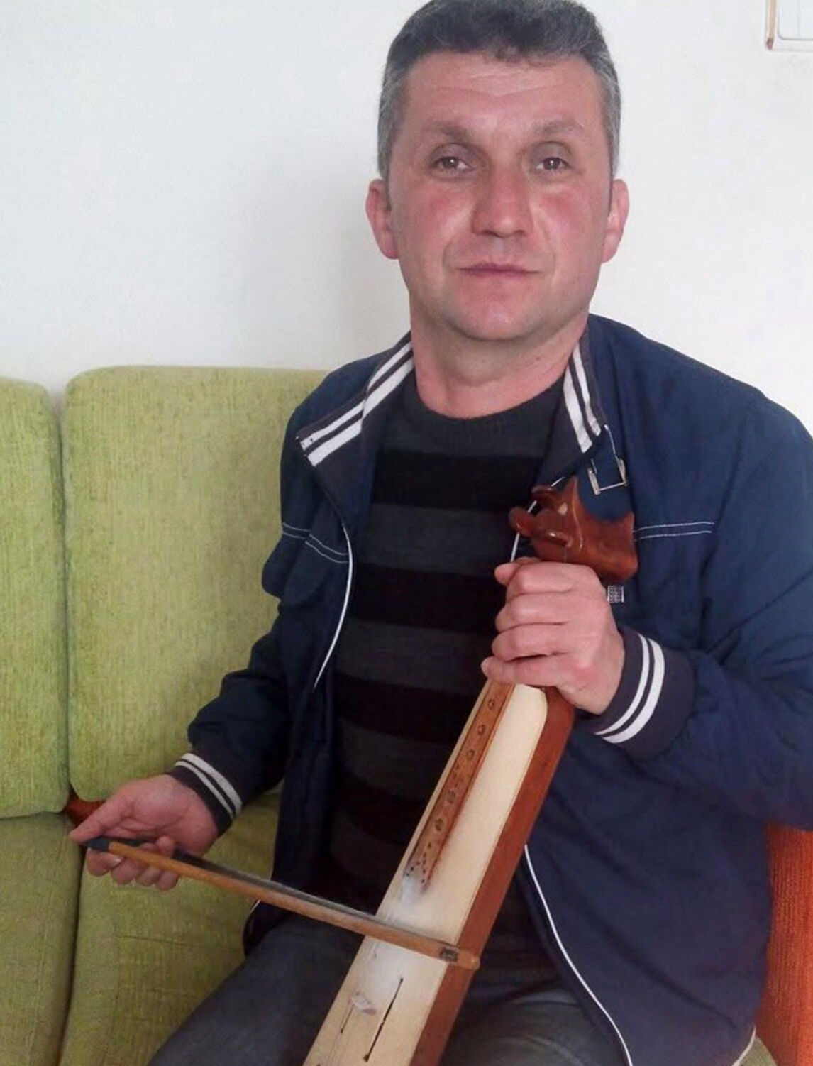 Akrabasının düğününe giden şarkıcı, sahnede hayatını kaybetti - 2. Resim