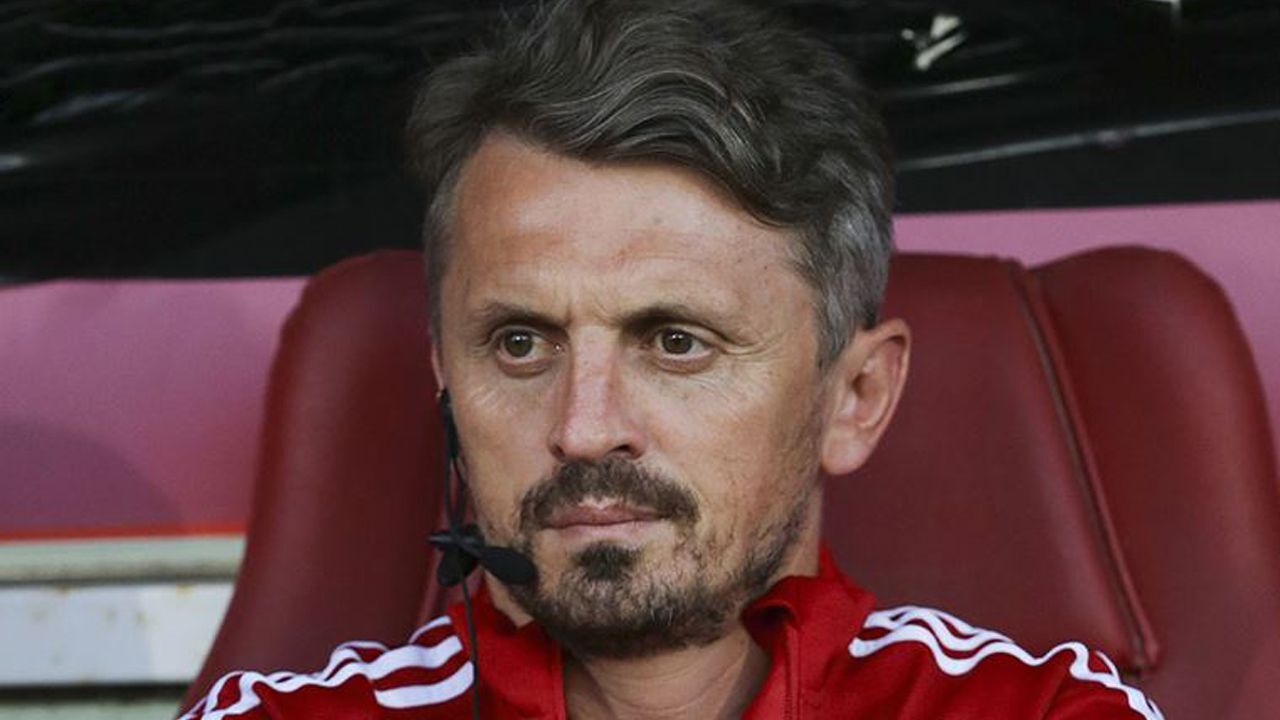 Eyüpspor&#039;un yeni teknik direktörü belli oldu: 3 yıllık anlaşma