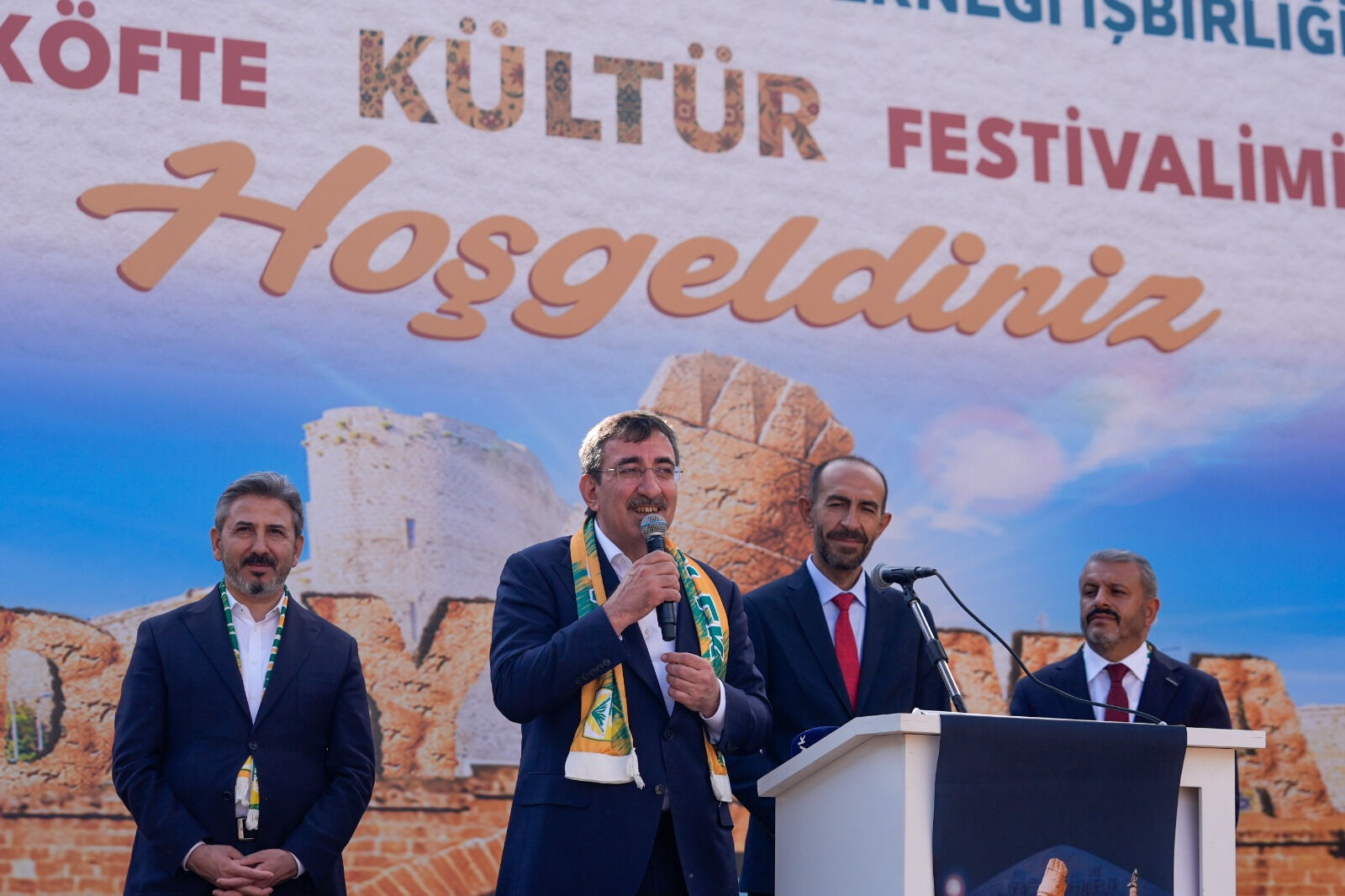 Girne'de çiğköfteyle kardeşlik sofrası kuruldu - 3. Resim