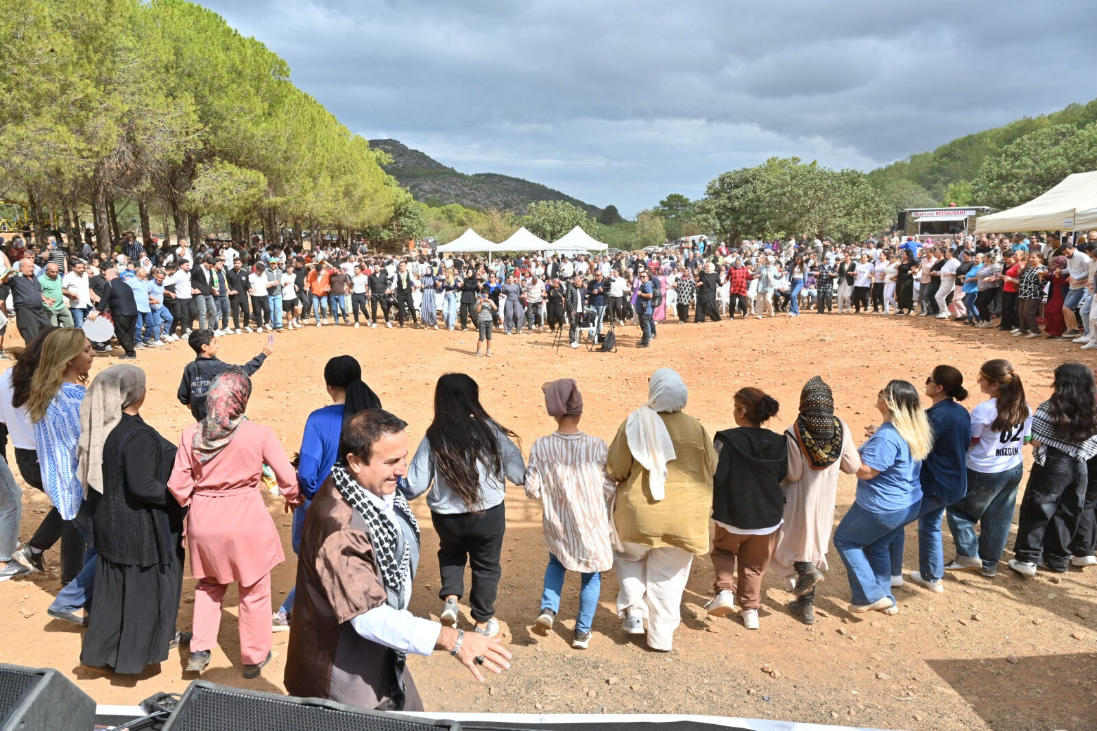 Girne'de çiğköfteyle kardeşlik sofrası kuruldu - 2. Resim