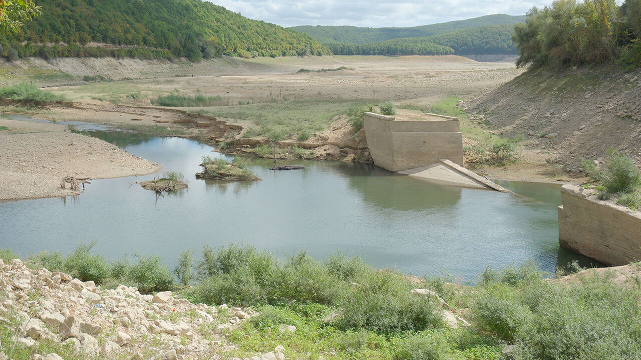 İki baraj yedi ayda adeta kurudu! Doluluk oranı yüzde 100'den 2'ye kadar düştü - 2. Resim