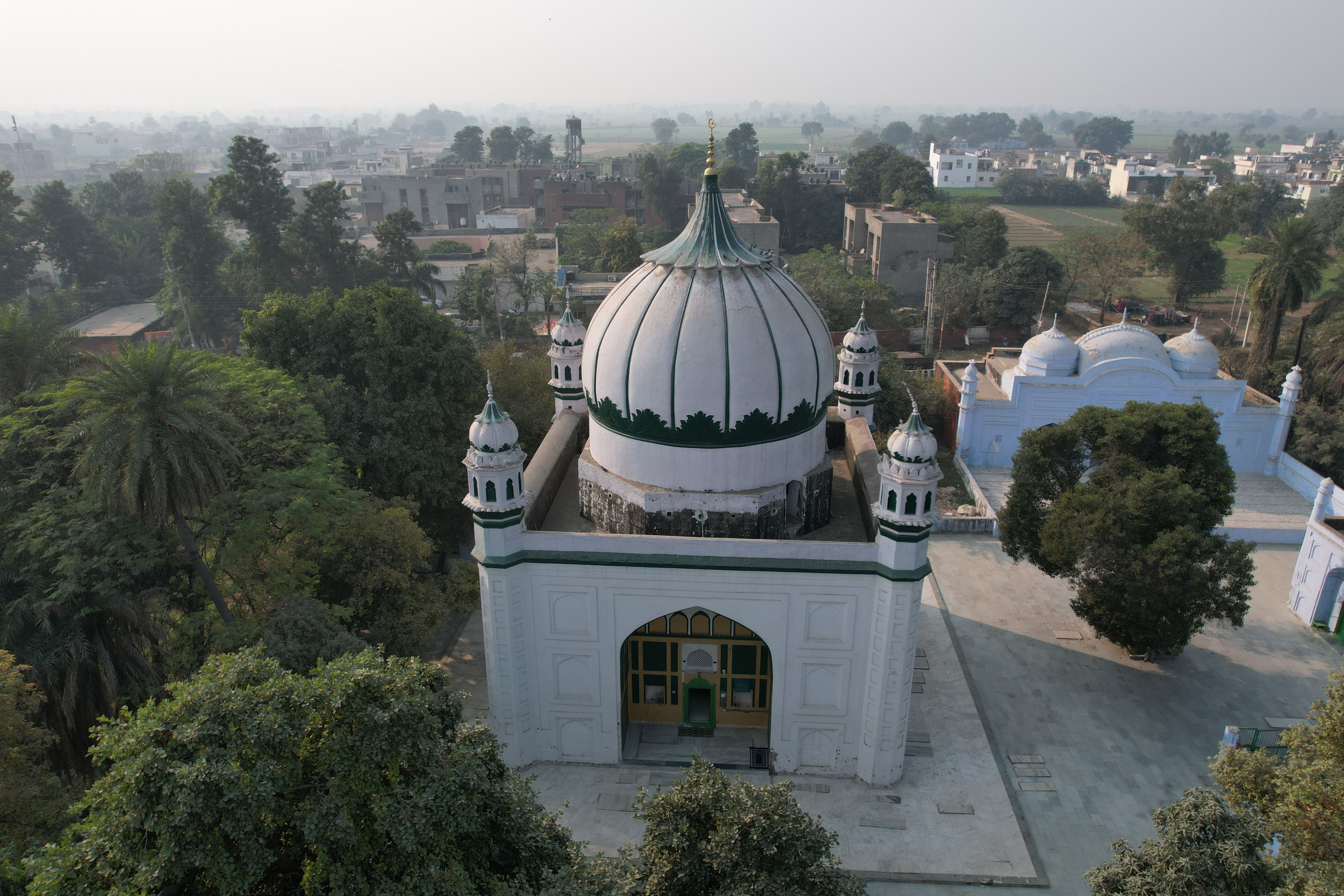 İmam-ı Rabbânî hazretlerinin şehri! İslam dünyasının manevi merkezi: Serhend - 2. Resim