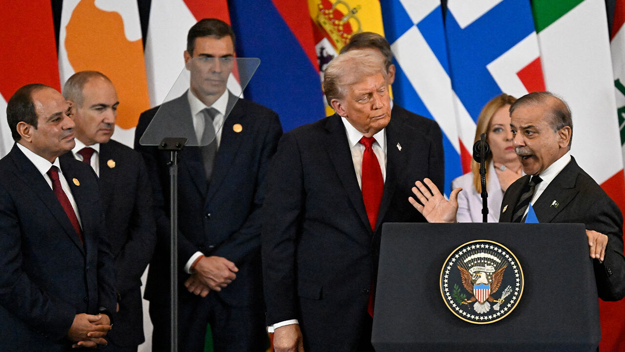 Trump, sahneyi sadece Şahbaz'a verdi! ABD Başkanını göklere çıkardı, sözleri gündem oldu - 3. Resim