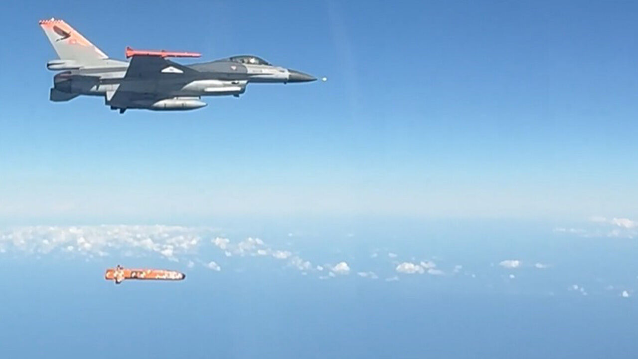 Türkiye'nin gözü gökyüzünde! SOM-J atış testini başarıyla geçti - 1. Resim