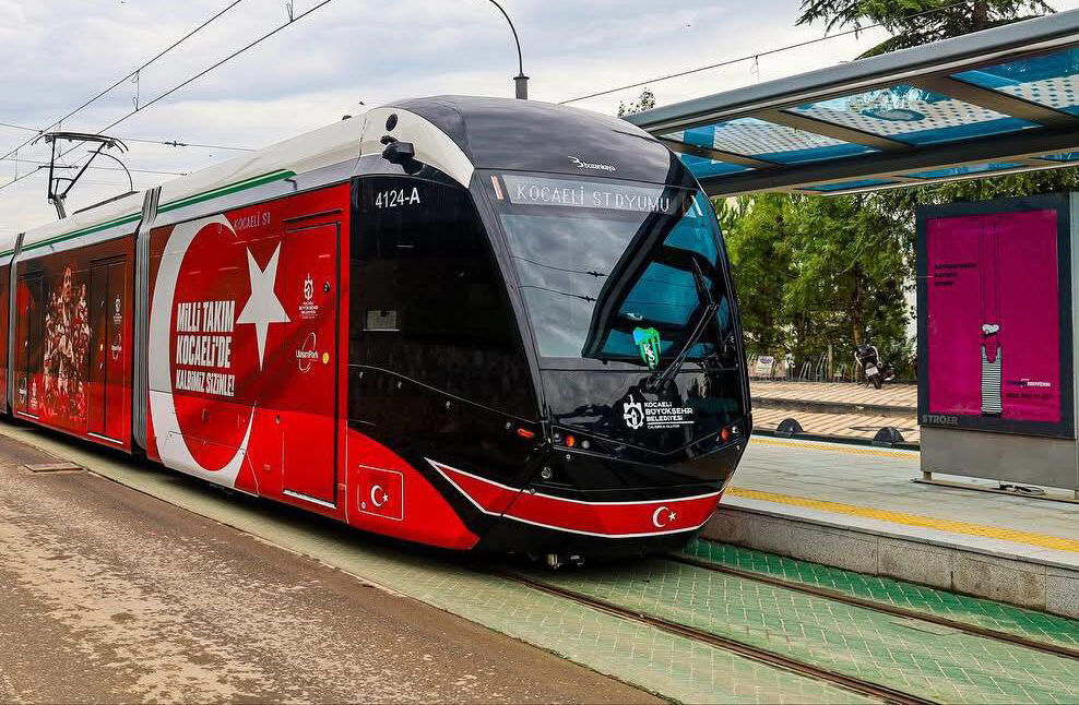 Alikahya Stadyum Tramvay Hattı bugün ücretsiz mi? Kocaeli'de milli maç öncesi toplu taşıma durumu gündemde Alikahya Stadyum Tramvay Hattı bugün ücretsiz mi? Kocaeli'de milli maç öncesi toplu taşıma durumu gündemde - 1. Resim