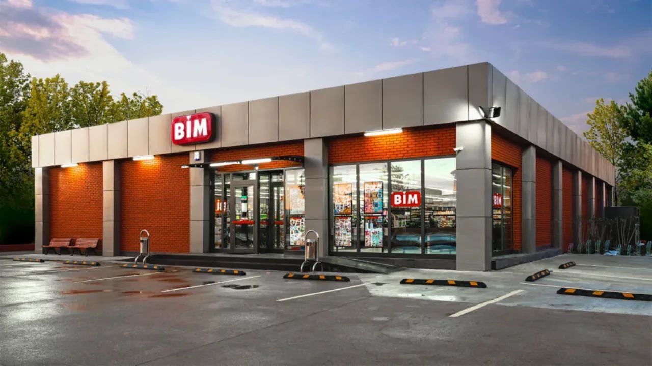 BİM’den Türkiye’nin ormanlaştırılmasına büyük katkı: 2,5 milyon ağaç tohumu doğayla buluşuyor BİM’den Türkiye’nin ormanlaştırılmasına büyük katkı: 2,5 milyon ağaç tohumu doğayla buluşuyor