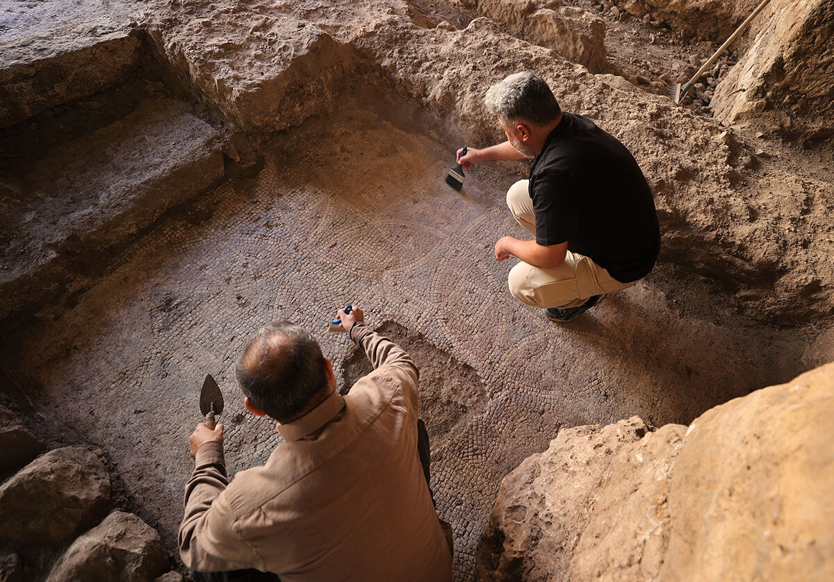 Değirmen temizliğinde 1500 yıllık mozaik buldu! Mardin'de heyecanlandıran keşif harekete geçirdi Değirmen temizliğinde 1500 yıllık mozaik buldu! Mardin'de heyecanlandıran keşif harekete geçirdi - 16. Resim
