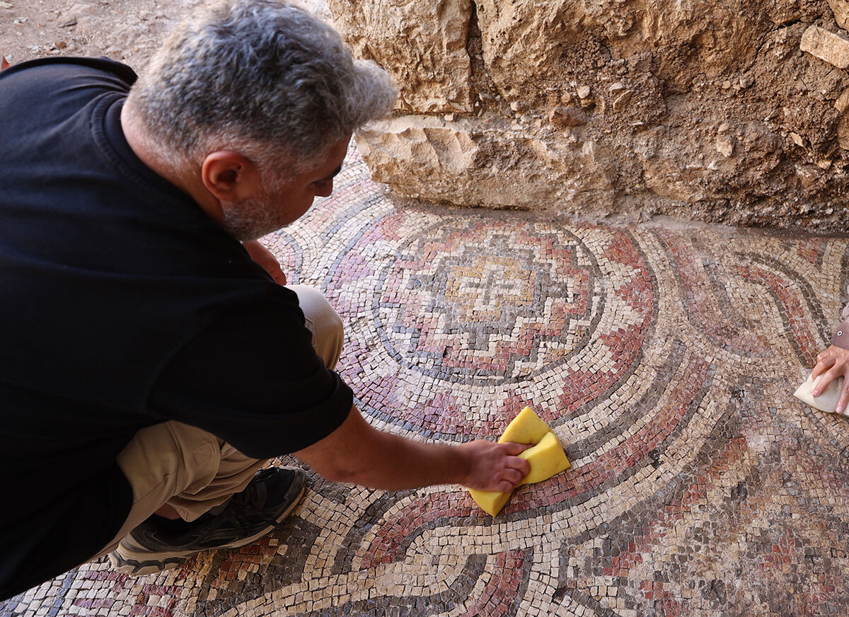 Değirmen temizliğinde 1500 yıllık mozaik buldu! Mardin'de heyecanlandıran keşif harekete geçirdi Değirmen temizliğinde 1500 yıllık mozaik buldu! Mardin'de heyecanlandıran keşif harekete geçirdi - 13. Resim