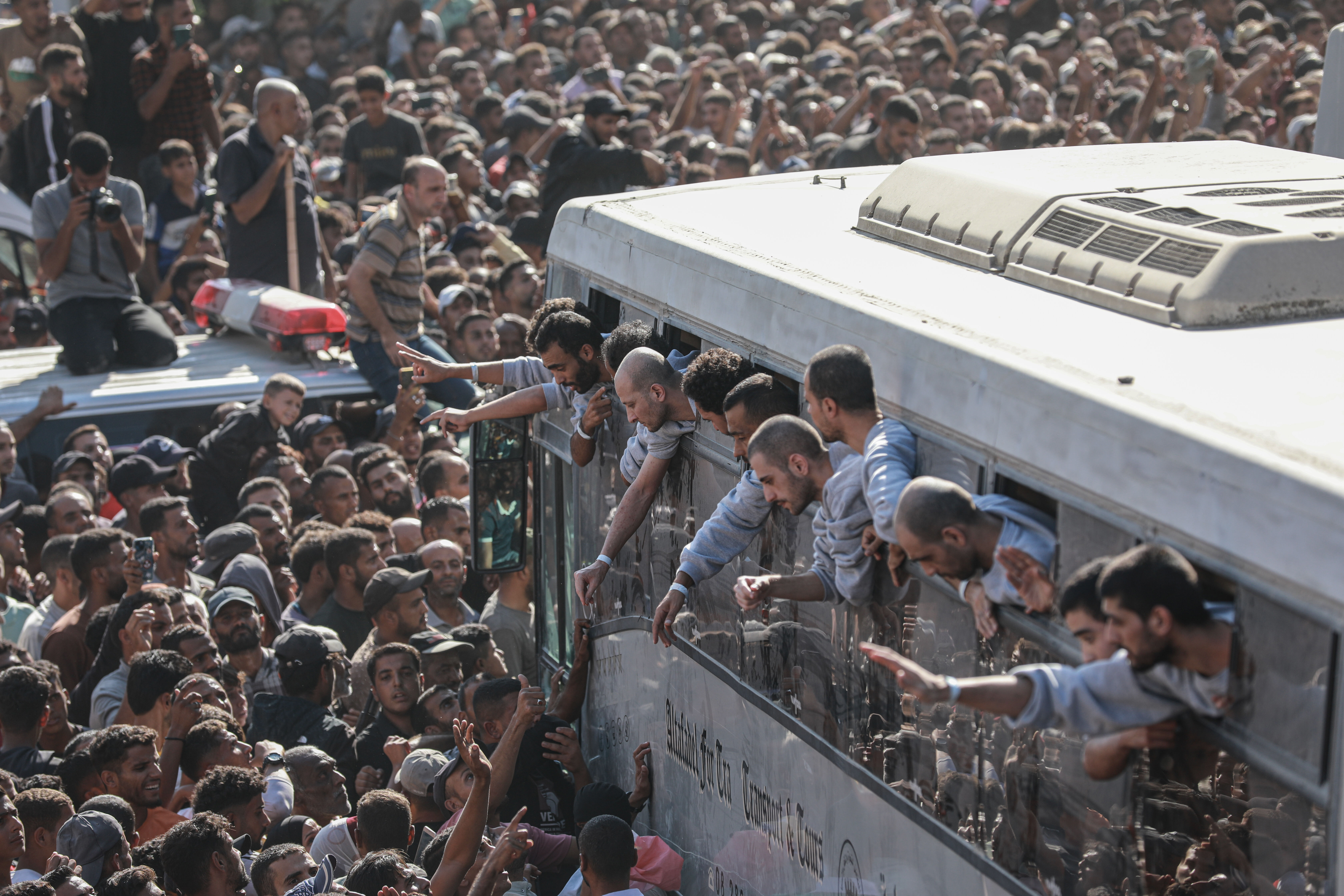 İsrail, Filistinli tutuklulara son ana kadar işkence etti! Esir takasında insanlık farkı - 1. Resim