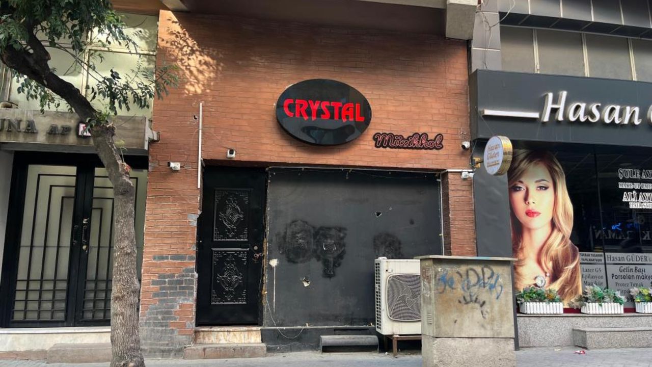 Yaşlı kadının hukuk zaferi! Evinin altındaki eğlence mekanını kapattırdı Yaşlı kadının hukuk zaferi! Evinin altındaki eğlence mekanını kapattırdı