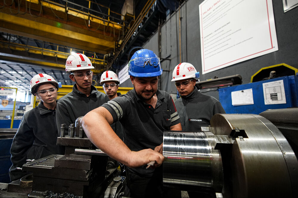 3 senede kalfa, 4 senede usta! Fabrikalar sınıfa dönüştü - 2. Resim