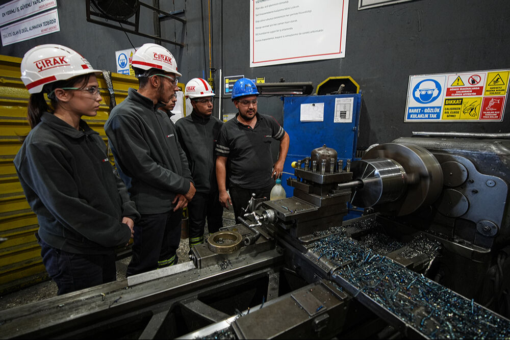 3 senede kalfa, 4 senede usta! Fabrikalar sınıfa dönüştü - 3. Resim