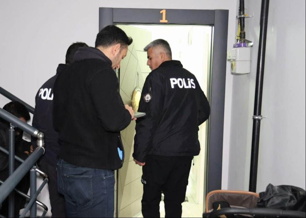 Aksaray'da acı olay! Anne ve 1,5 yaşındaki oğlu ölü bulundu - 1. Resim