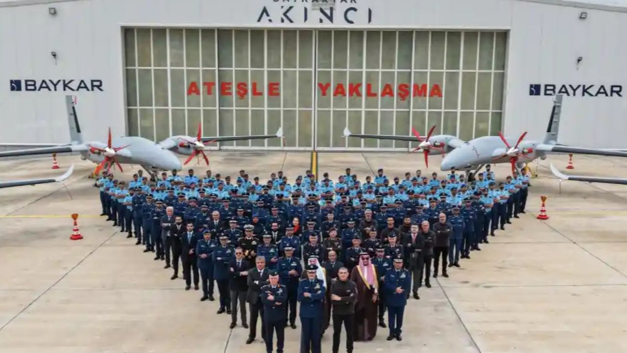 Bayraktar AKINCI Suudi semalarında! İki ülke arasında savunma köprüsü kuruluyor Bayraktar AKINCI Suudi semalarında! İki ülke arasında savunma köprüsü kuruluyor