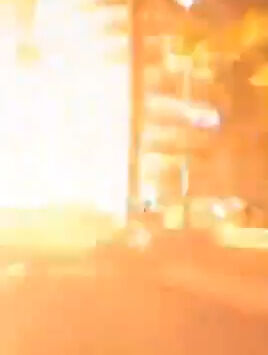 Ekvador'da AVM önünde patlama! Ölü ve yaralılar var - 2. Resim